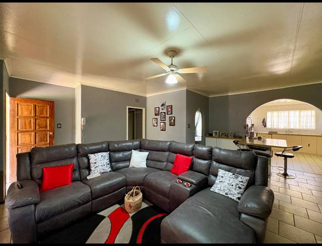 3 BEDROOM HOUSE FOR SALE IN BRAKPAN CENTRAL